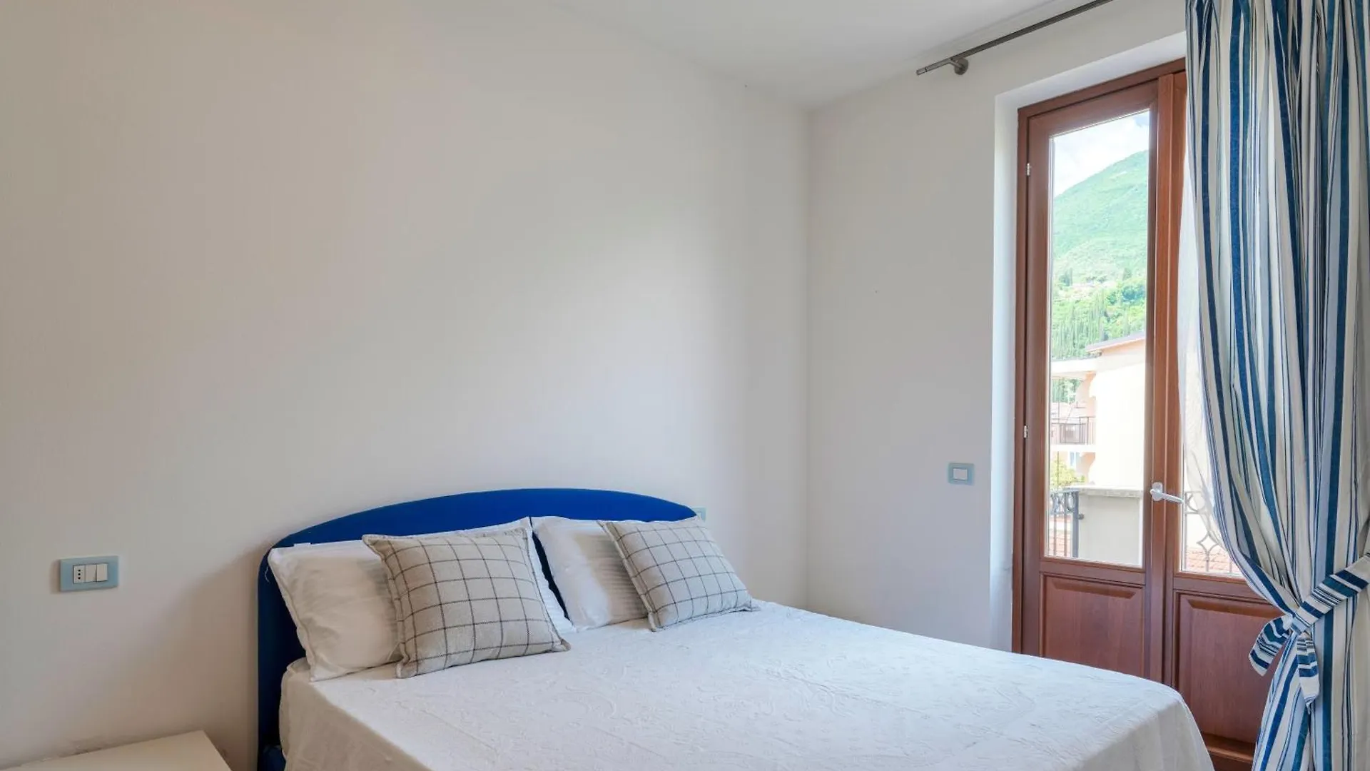 Lakefront - Haven 18 Toscolano Maderno 0*,  Italy